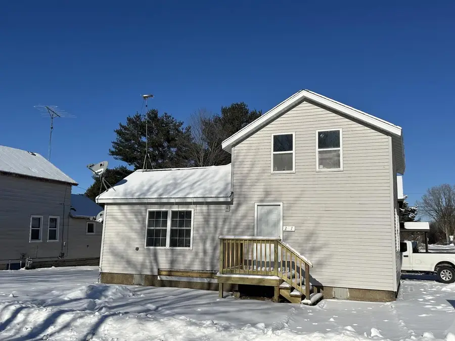 237 CENTER STREET, Oconto, WI 54153 - Image #2