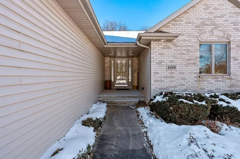 1604 NELSON COURT, Neenah, WI 54956 - Image #3