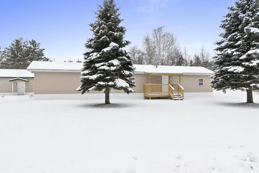 W10807 NEVELN LANE, Crivitz, WI 54114 - Image #3