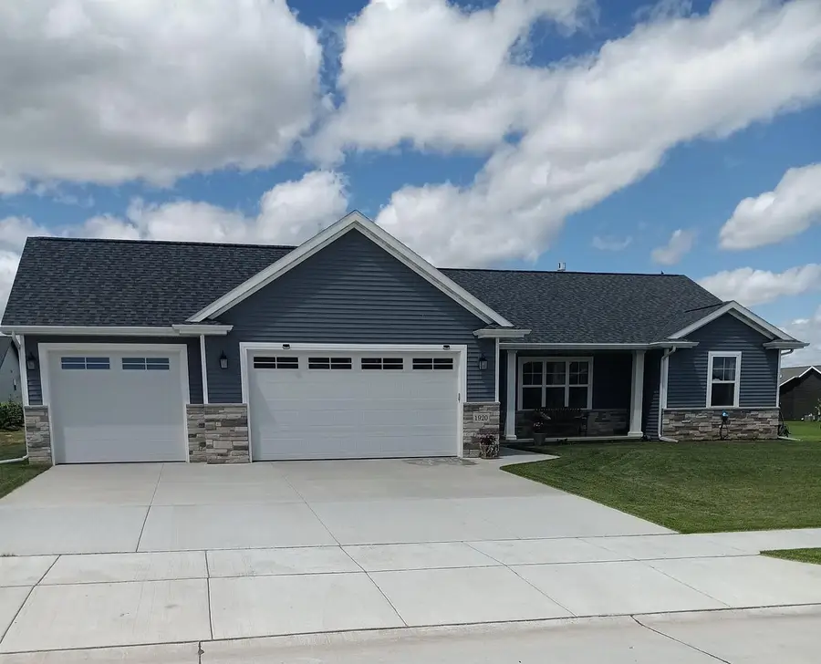 1920 WHITE DOVE LANE, Kaukauna, WI 54130 - Image #2