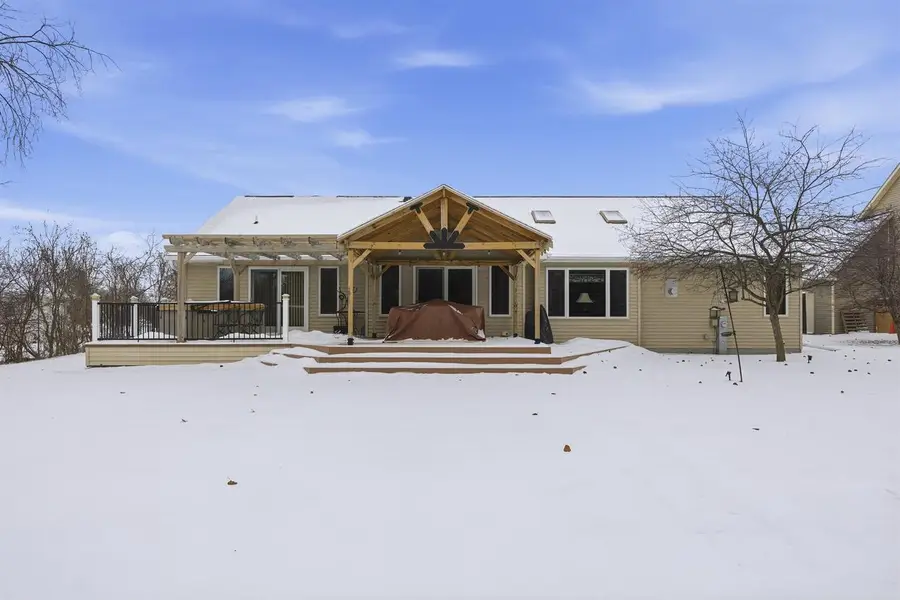 W5946 SWEET PEA DRIVE, Appleton, WI 54915 - Image #2