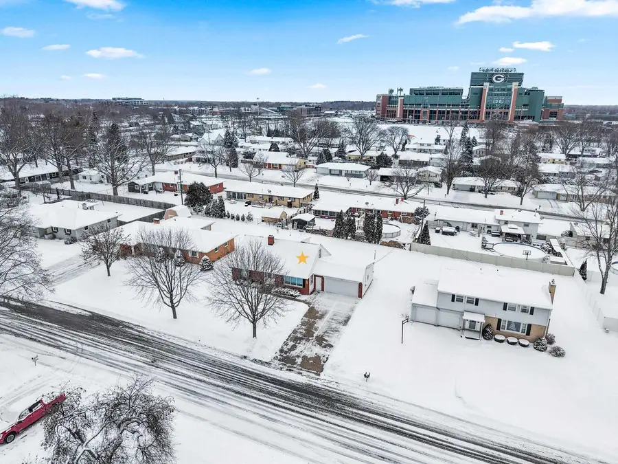 960 WATERMOLEN AVENUE, Green Bay, WI 54304 - Image #2