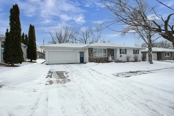 1505 W PERSHING STREET, Appleton, WI 54914