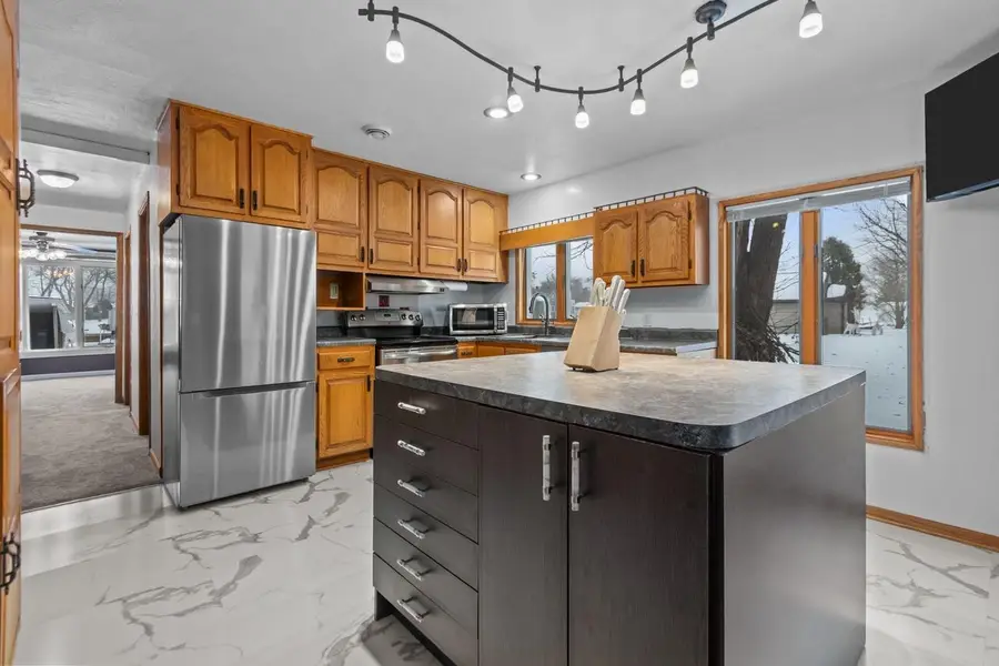 958 COZY LANE, Oshkosh, WI 54901 - Image #2