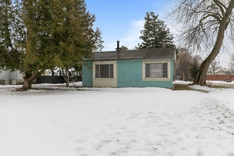 919 W 4TH AVENUE, Oshkosh, WI 54902 - Image #2