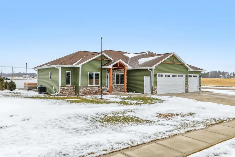 1667 TORCHWOOD TRAIL, De Pere, WI 54115 - Image #2