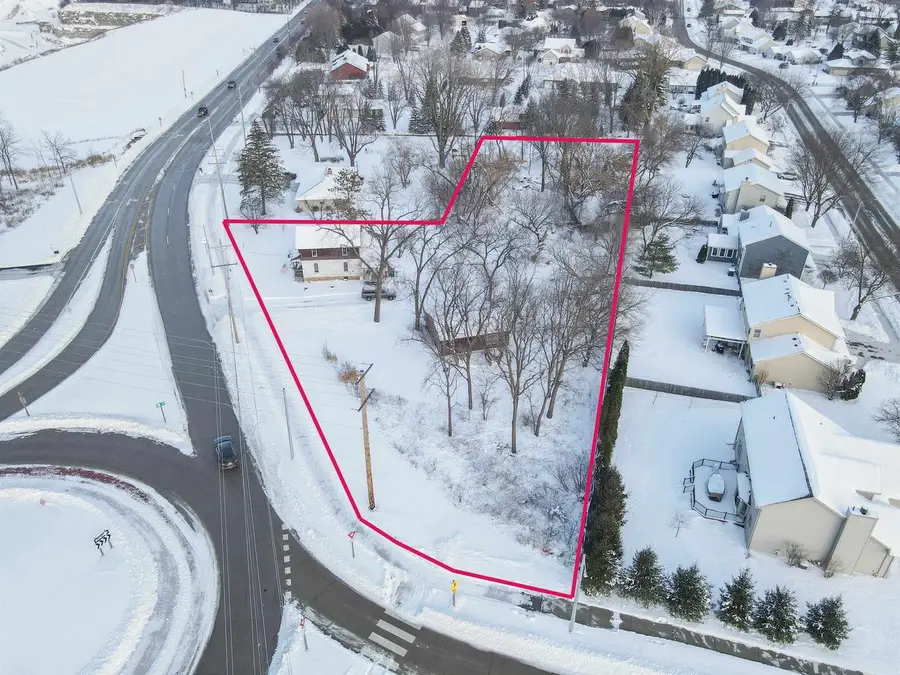 1290 W WINNECONNE AVENUE, Neenah, WI 54956 - Image #3