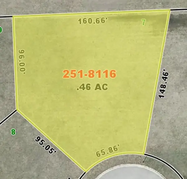 LAKE VIEW COURT, Marinette, WI 54143