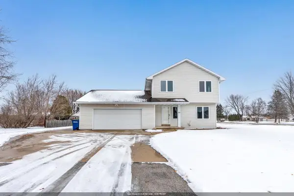 1968 TRENTON LANE, Suamico, WI 54313