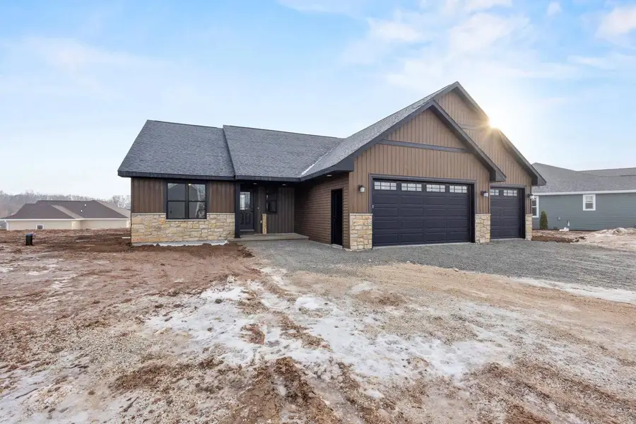 206 ABBY LANE, Francis Creek, WI 54214 - Image #2