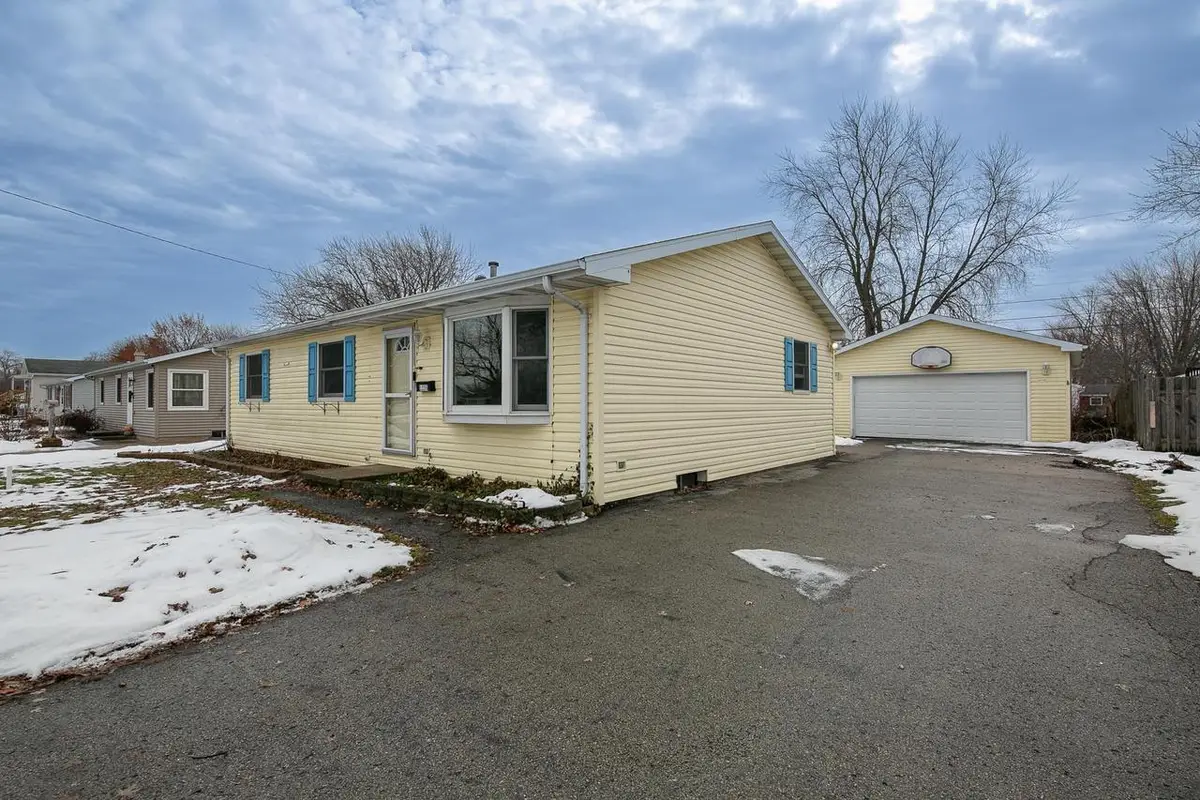 1235 E SYLVAN AVENUE, Appleton, WI 54915 - #1