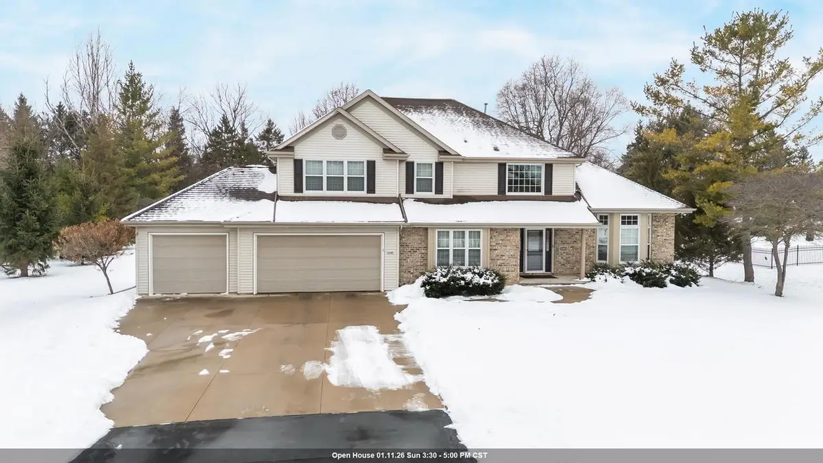 2985 PINE RIDGE ROAD, Oshkosh, WI 54904 - Image #1