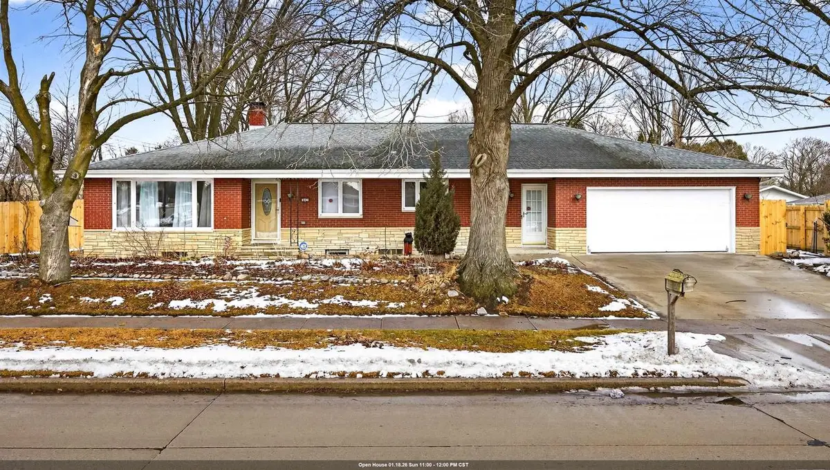 802 E FLORIDA AVENUE, Appleton, WI 54911 - Image #1