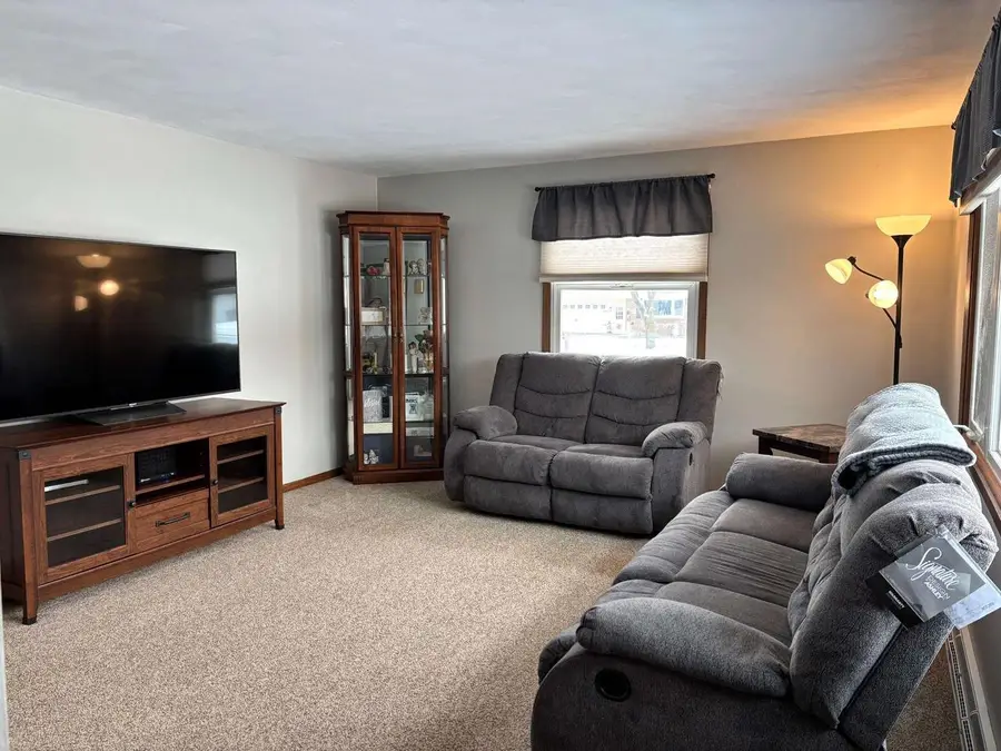 1905 MILLER LANE, Kaukauna, WI 54130 - Image #2