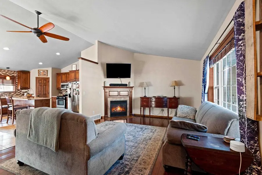 4824 ISABELLA CIRCLE, Hobart, WI 54155 - #3