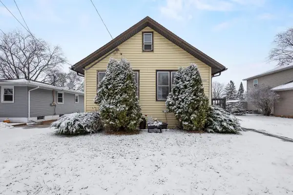 2206 ASHLAND STREET, Oshkosh, WI 54901