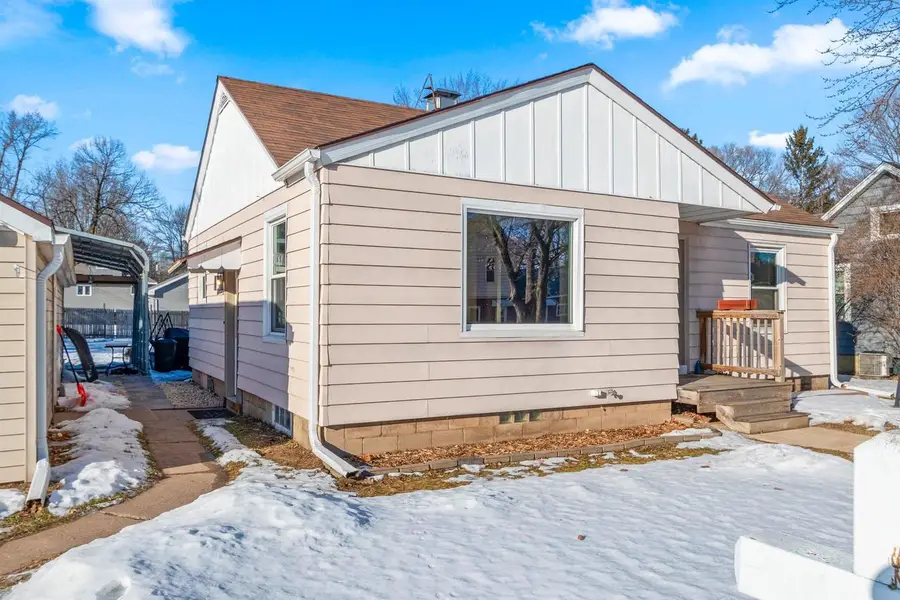 725 MAIDEN LANE, Shawano, WI 54166 - Image #3