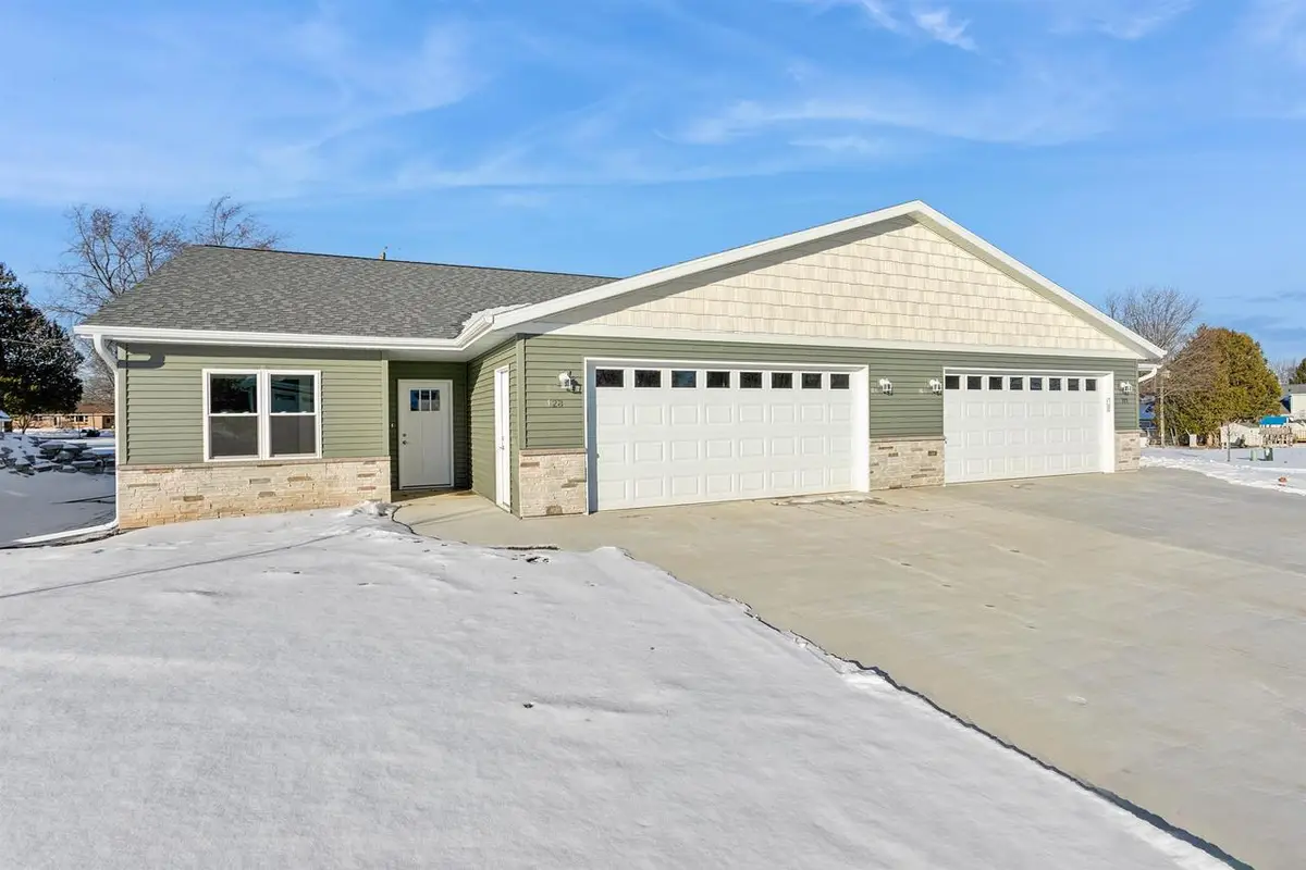 128 EVERGREEN LANE, Chilton, WI 53014 - #1