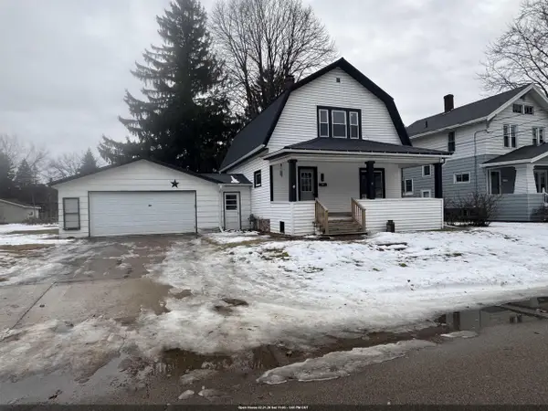 618 E DIVISION STREET, Shawano, WI 54166