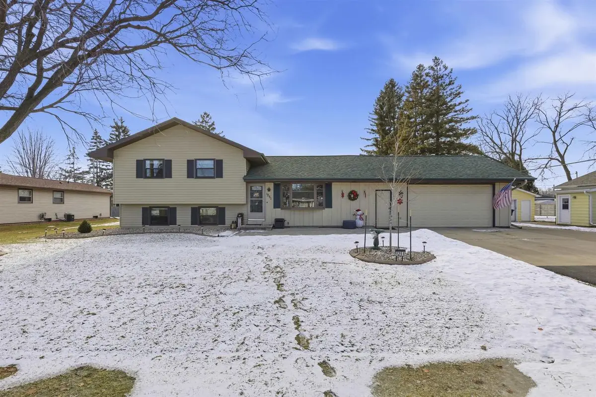 1251 BURNETTE STREET, Neenah, WI 54956 - Image #1
