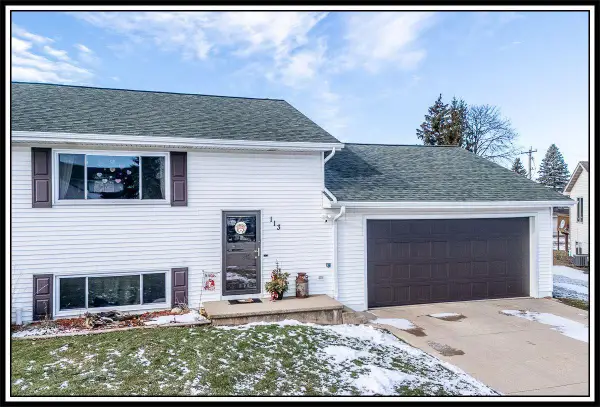 113 WILLIAM COURT, Hortonville, WI 54944