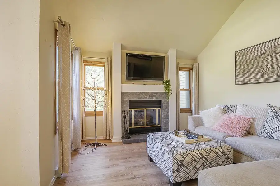 630 BRULE ROAD  #11, De Pere, WI 54115 - Image #3