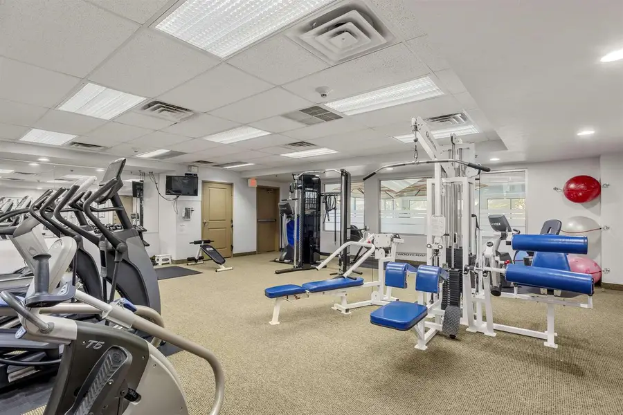 400 N RICHMOND STREET, Appleton, WI 54911 - Image #3