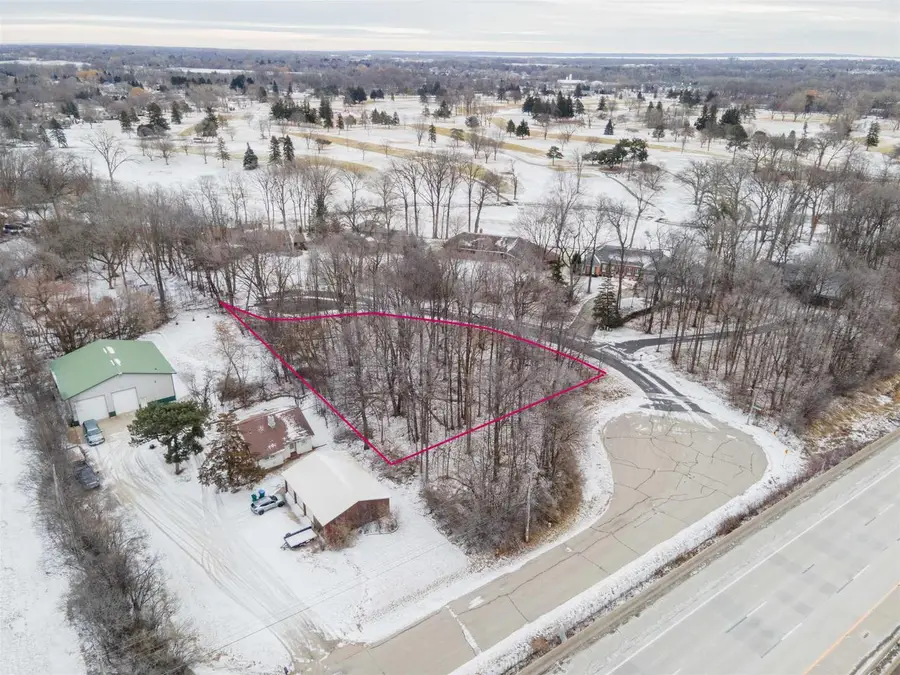 10 GOLF TERRACE COURT, Appleton, WI 54914 - Image #2