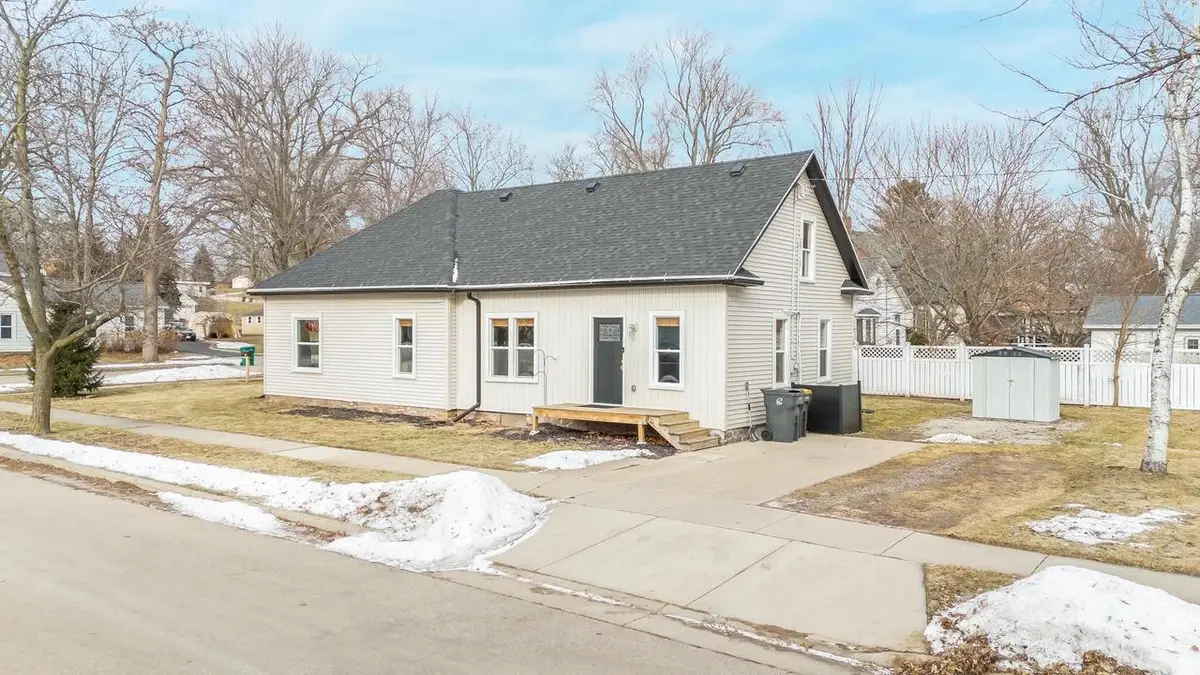 164 JEFFERSON STREET, Berlin, WI 54923 - #1