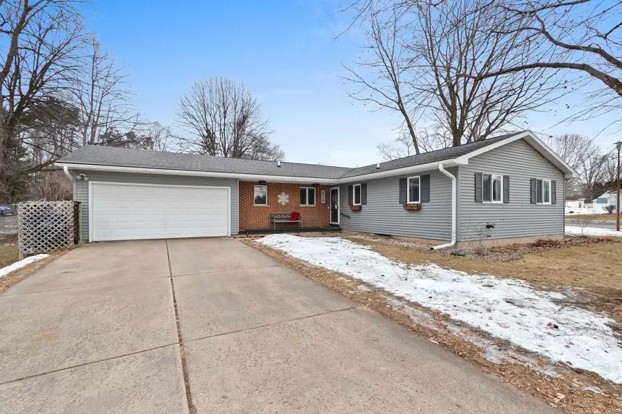 828 E ROBIN LANE, Shawano, WI 54166 - #2