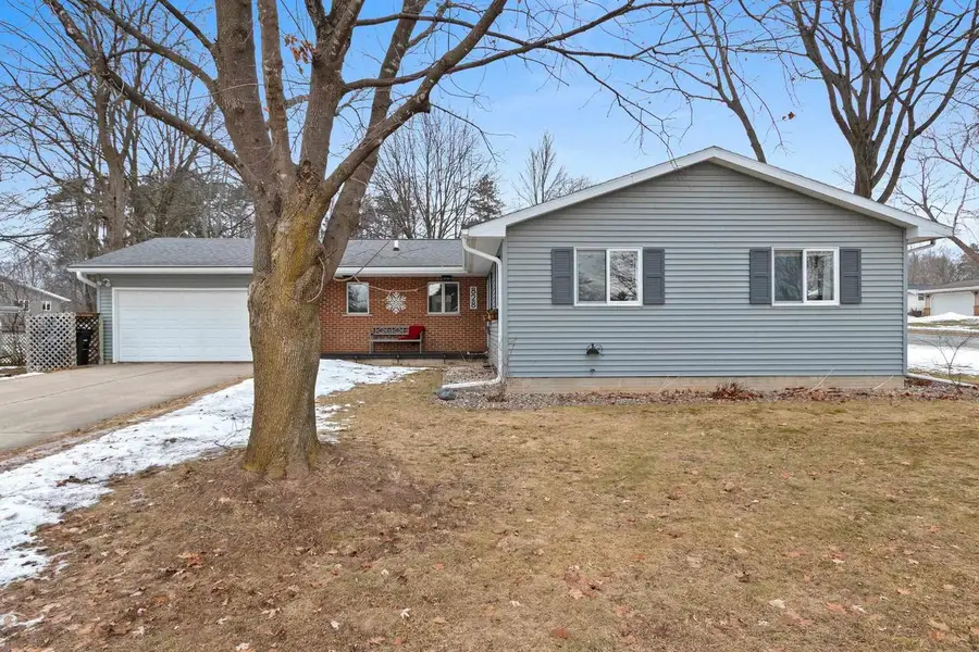 828 E ROBIN LANE, Shawano, WI 54166 - #3
