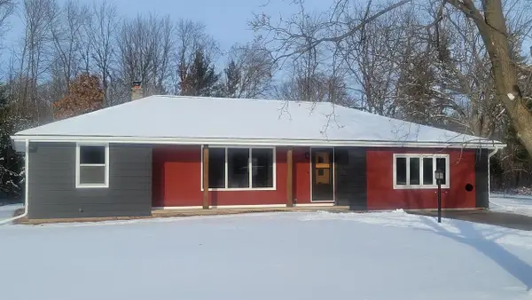 7106 GARBRECHT ROAD, Oconto Falls, WI 54154
