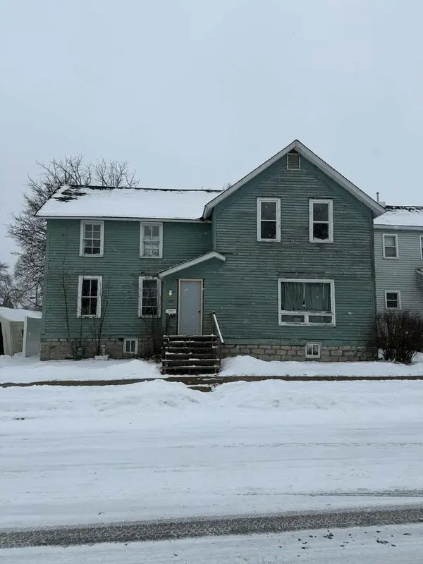 916 MILLER STREET, Marinette, WI 54143