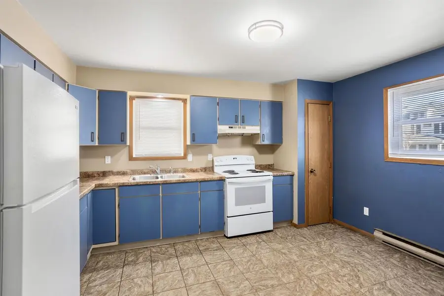 1007 JACKSON STREET, Oshkosh, WI 54901 - #3