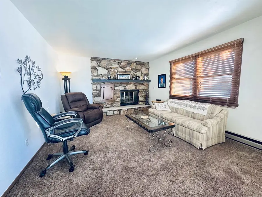 975 MANOR DRIVE  #78, Neenah, WI 54956 - #2