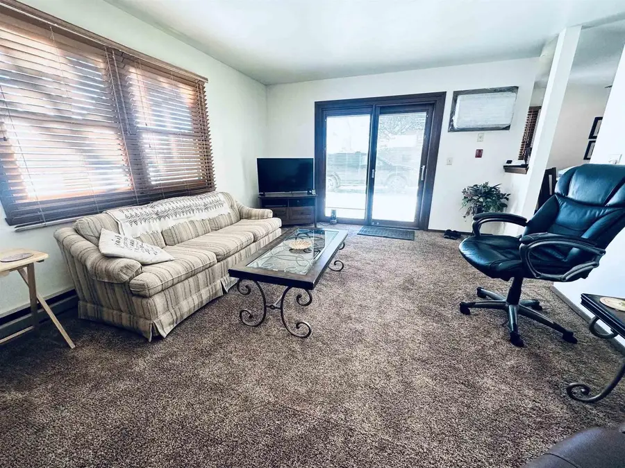 975 MANOR DRIVE  #78, Neenah, WI 54956 - #3