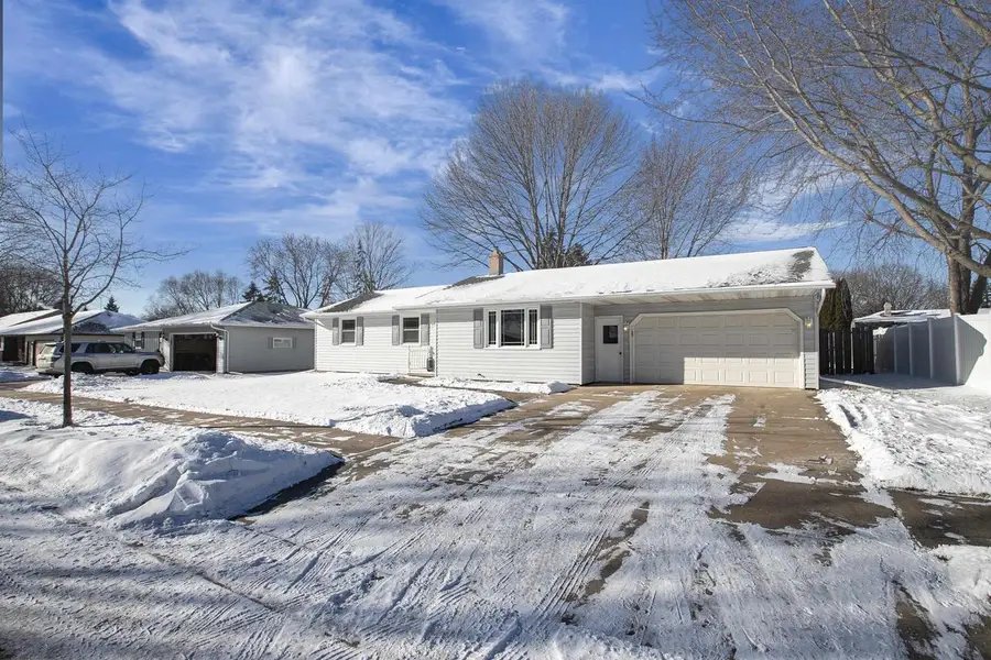 901 SHERIDAN STREET, Kaukauna, WI 54130 - #2