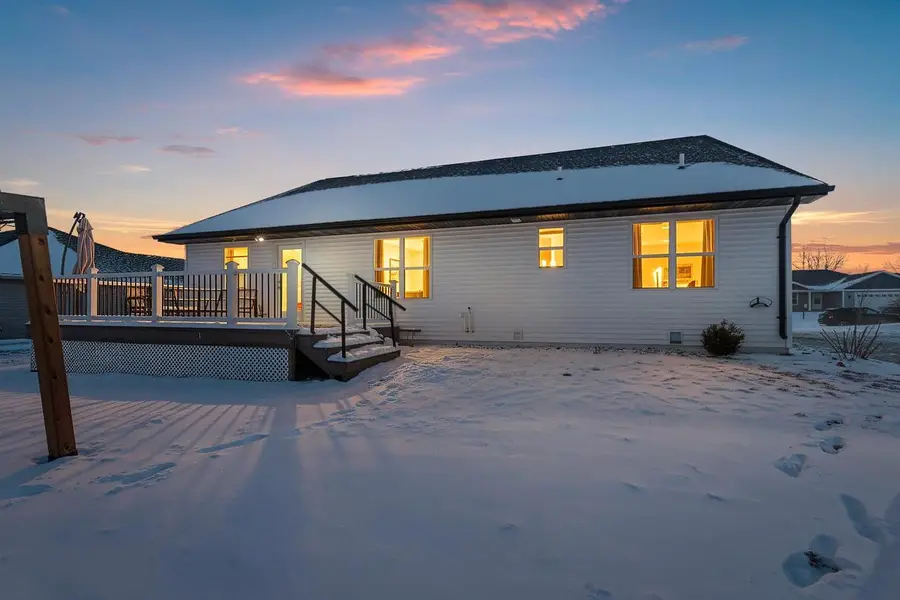 567 EAGLE DRIVE, Oconto Falls, WI 54154 - Image #2