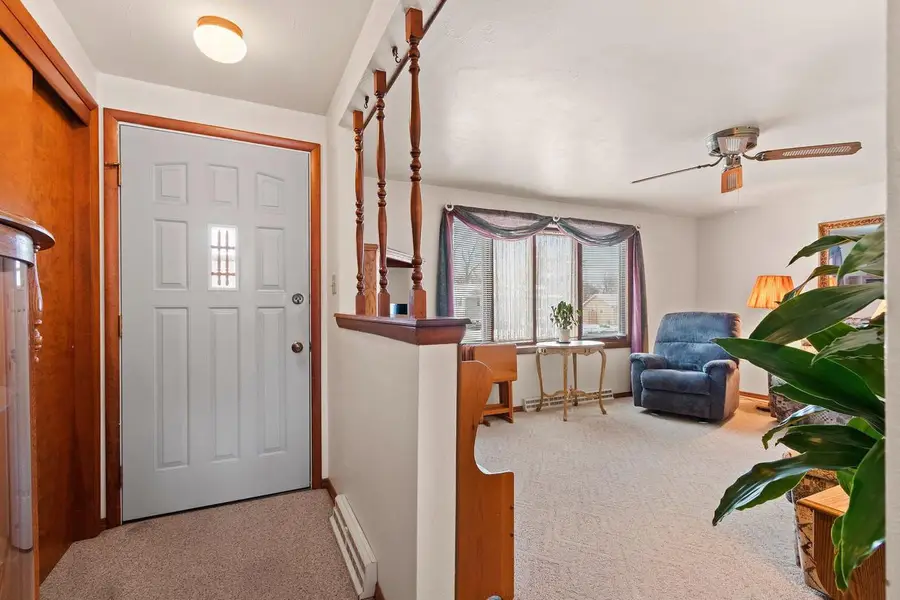 1713 BENTWOOD DRIVE, Green Bay, WI 54303 - Image #2