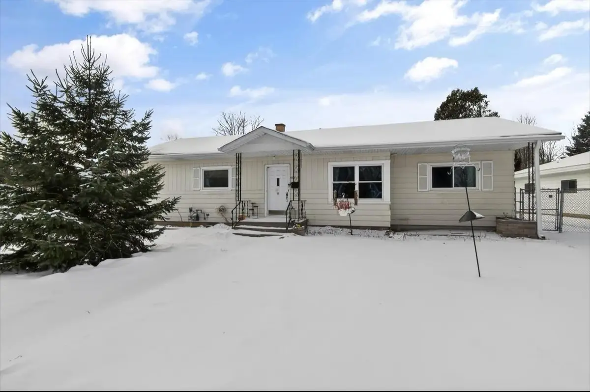 625 DAWES STREET, Marinette, WI 54143 - #1