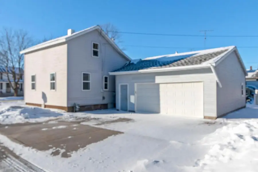 237 CENTER STREET, Oconto, WI 54153 - #2