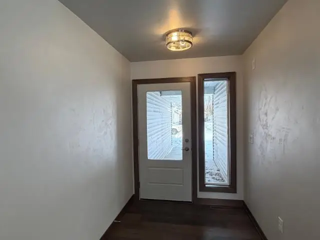 1921 LONE GROVE AVENUE, Green Bay, WI 54303 - Image #3