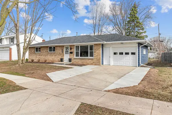 1170 RALEIGH STREET, Green Bay, WI 54304