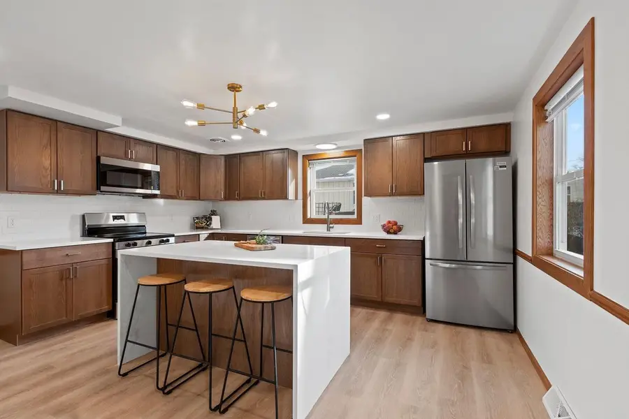 417 W 3RD STREET, Kimberly, WI 54136 - #2