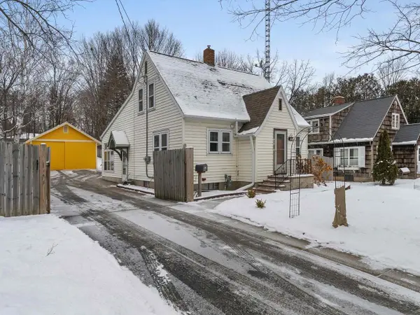 415 S NEENAH AVENUE, Sturgeon Bay, WI 54235