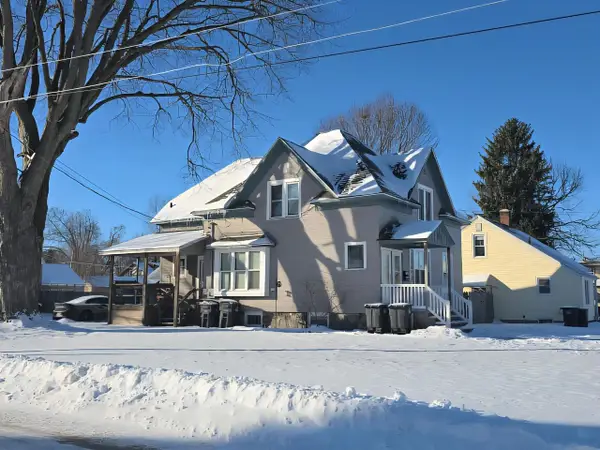 516 E RANDALL STREET, Shawano, WI 54166
