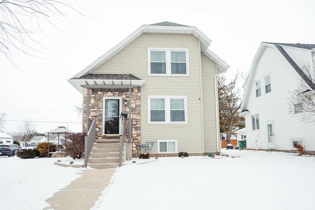 143 E MCWILLIAMS STREET, Fond Du Lac, WI 54935 - Image #1