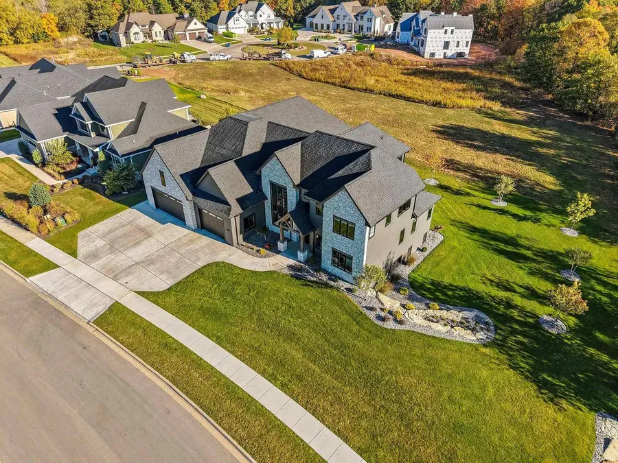 2011 LABYRINTH LANE, De Pere, WI 54115 - #3