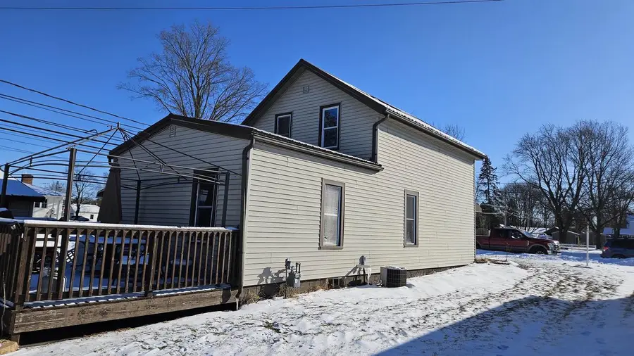 213 W WESCOTT AVENUE, Shawano, WI 54166 - #2