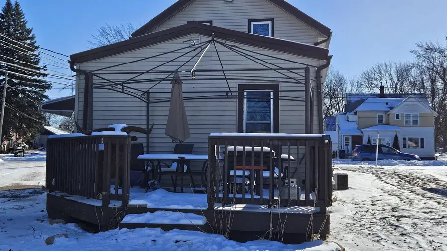 213 W WESCOTT AVENUE, Shawano, WI 54166 - #3